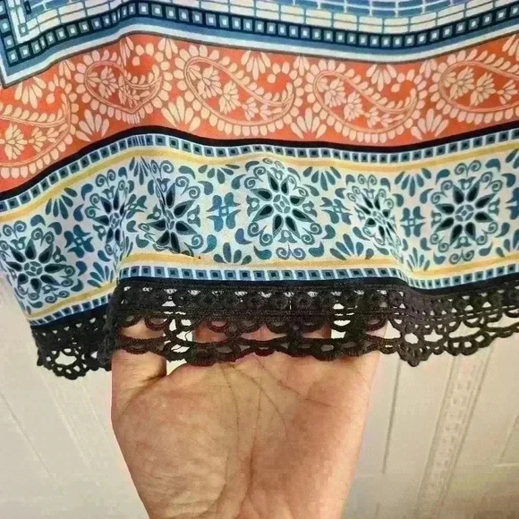 Want and Need Blue Orange Boxy Cold Shoulder Drop Sleeve Crochet Trim Top 2X - Picture 7 of 12